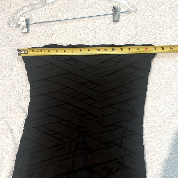 Nikibiki Black Strapless Dress - Picture 5 of 6